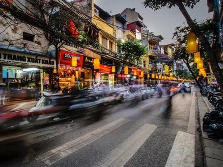 Xu hướng 4 kiểu áo sơ mi dìm dáng, xỉn: Hotspot Matrix tiết lộ bí quyết video viral